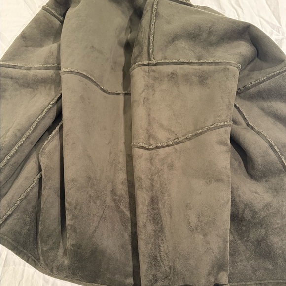 Velvet Albany Reversible Sherpa Coat, Army, Small - Picture 4 of 6